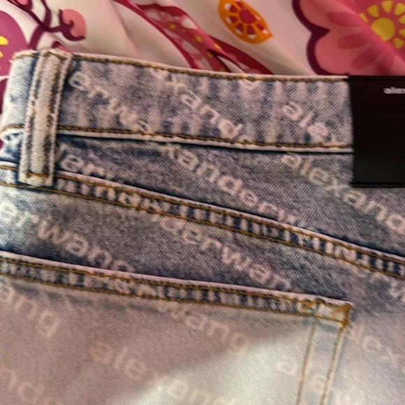 Authentic excellent Alexander wang shorts size 31 only worn for a few hours - Picture 5 of 6